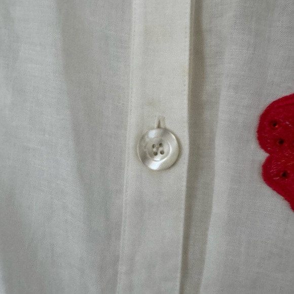 💥Alex Ivory Shirt with Colorful Floral Sequins Design - Picture 3 of 5